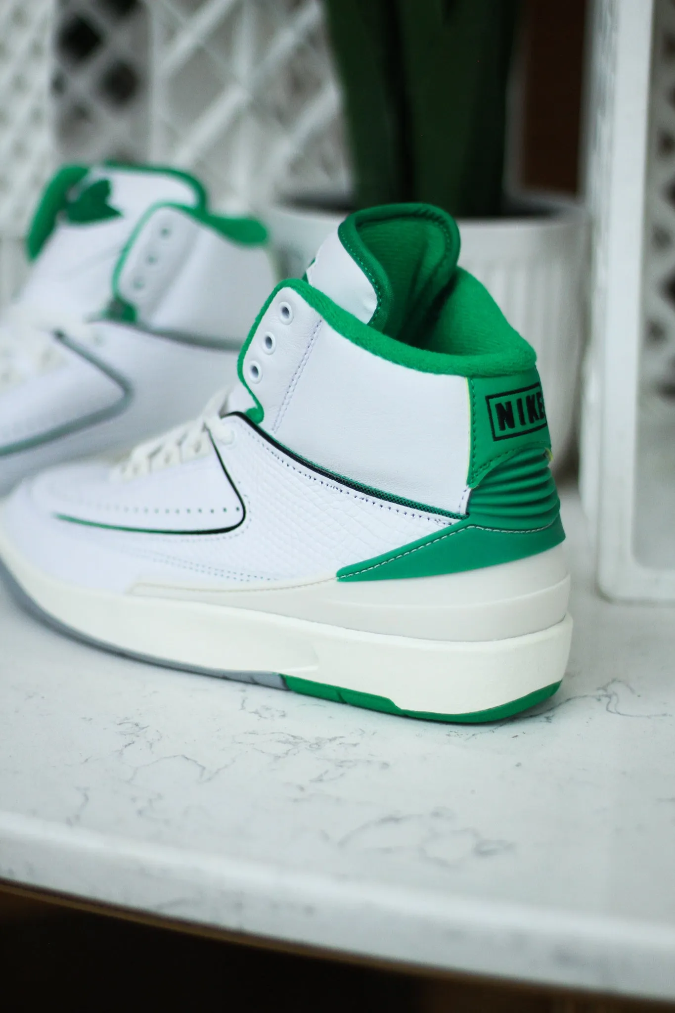 AIR JORDAN 2 RETRO (GS) "LUCKY GREEN"