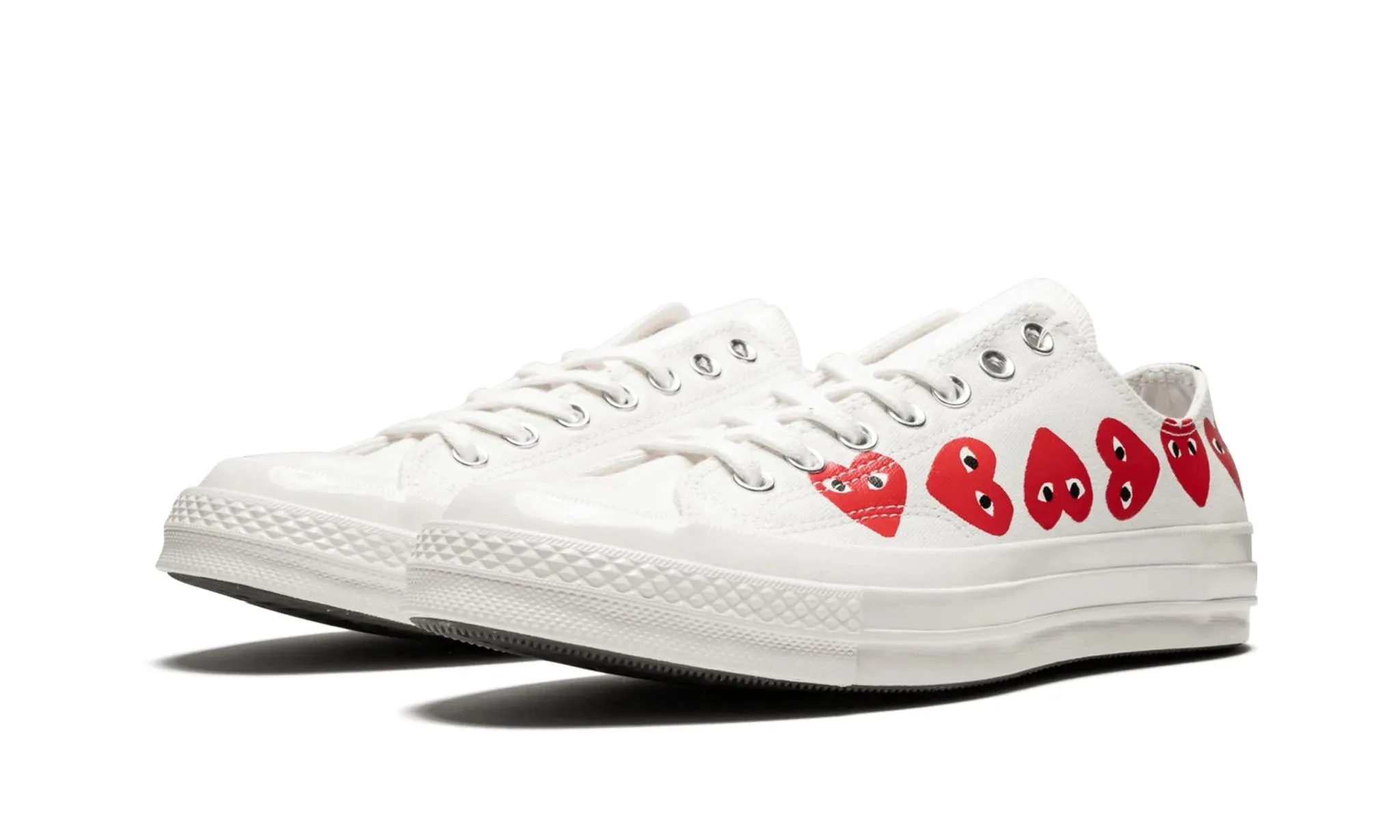 COMME DES GARÇONS PLAY CONVERSE CHUCK TAYLOR LOW MULTI HEART LOGO WHITE