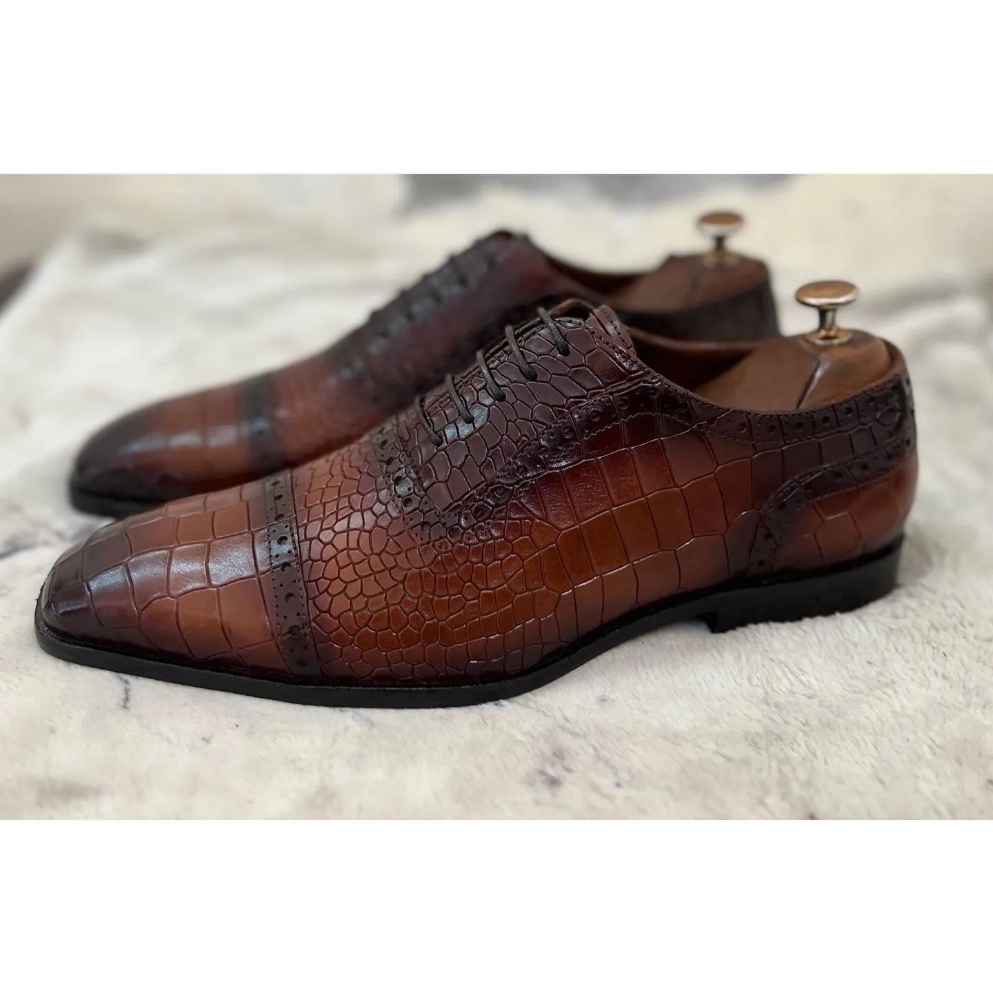 Crocodile Oxford Tan Hand Finished