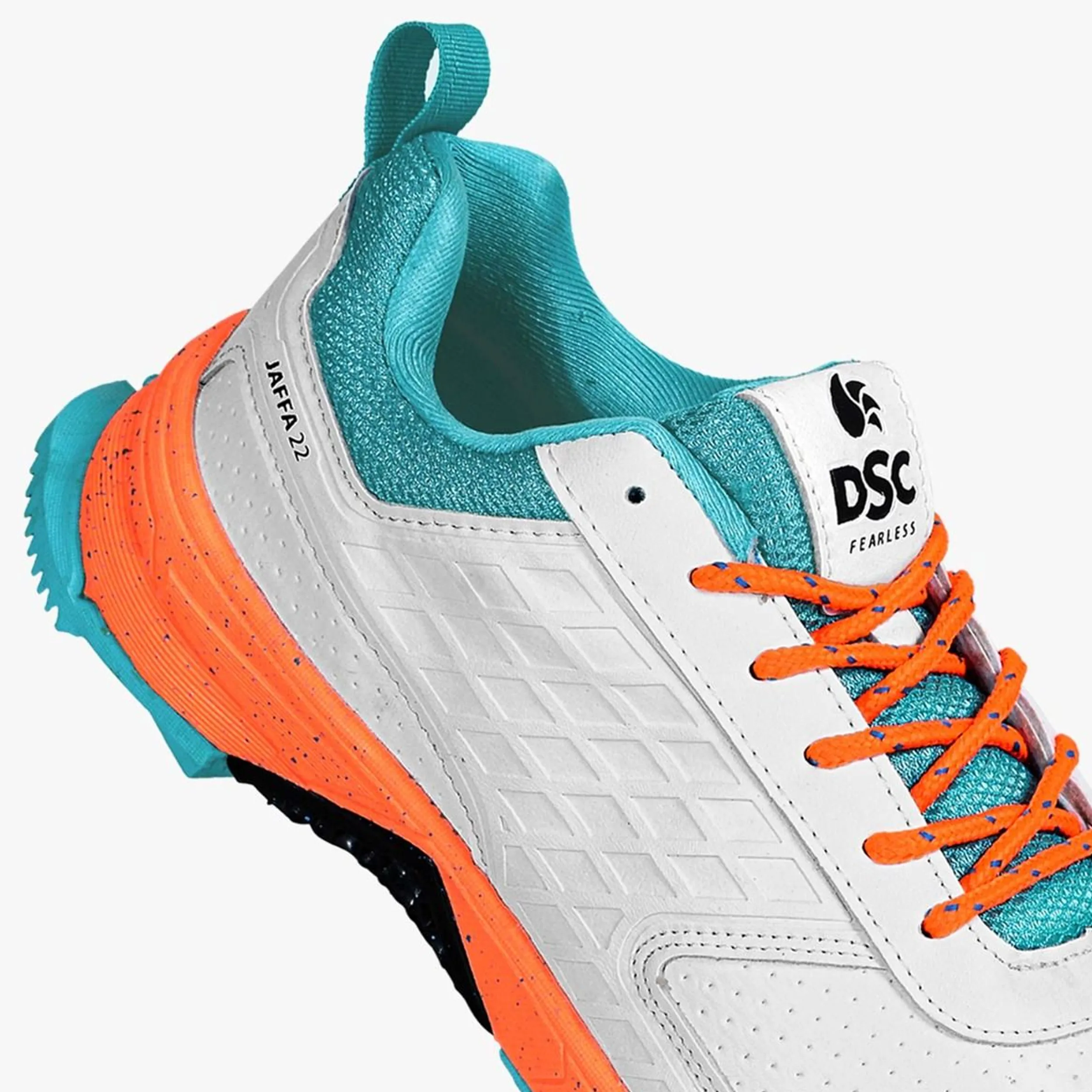 DSC Jaffa 22 Cricket Spike Shoes (White / Orange)