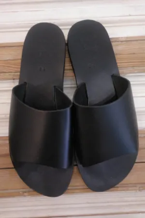 Nulla Nomen Black Slip On Sandals