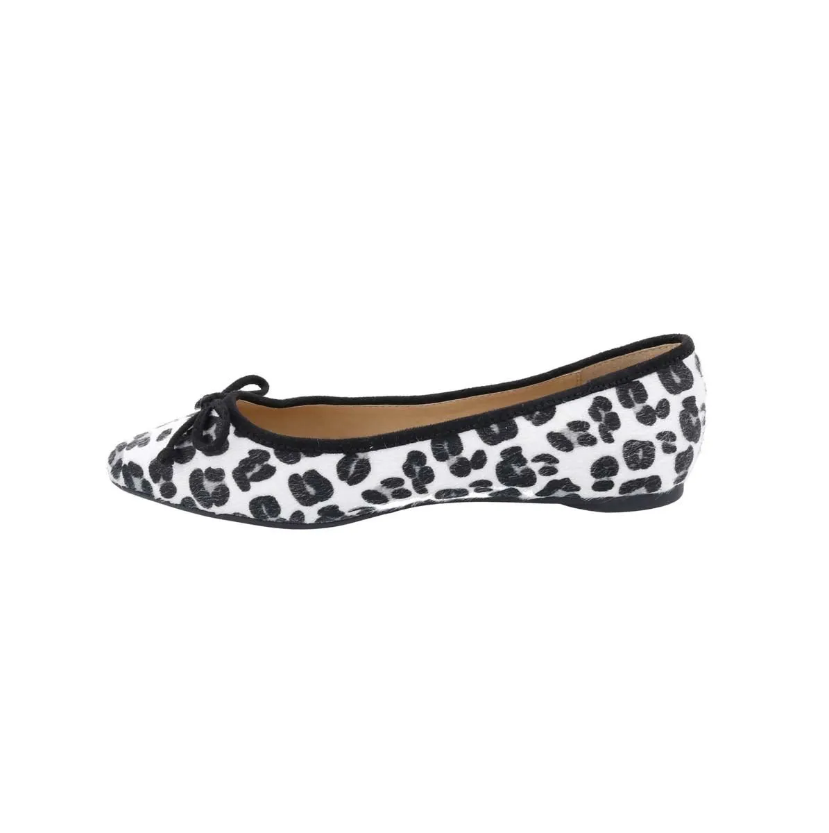 Penny Loves Kenny Nip Women Ballet Slip-on Shoe In White/black Faux Hair