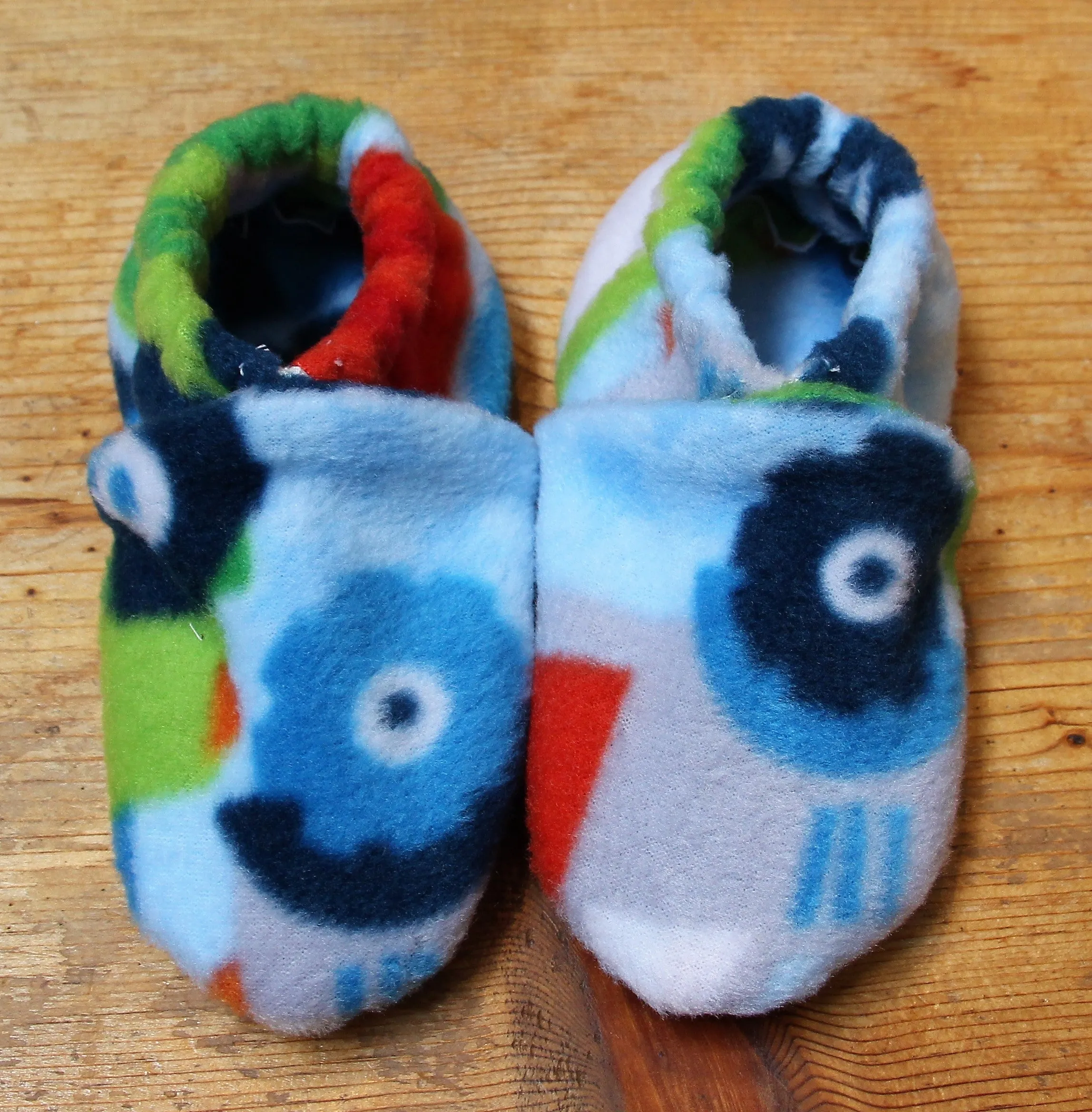 Wolfe Fleece Baby Booties