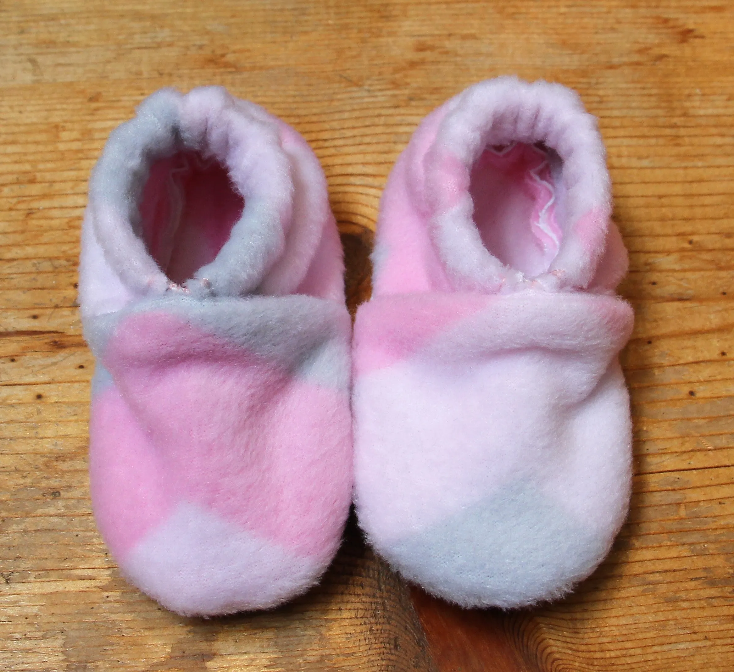 Wolfe Fleece Baby Booties